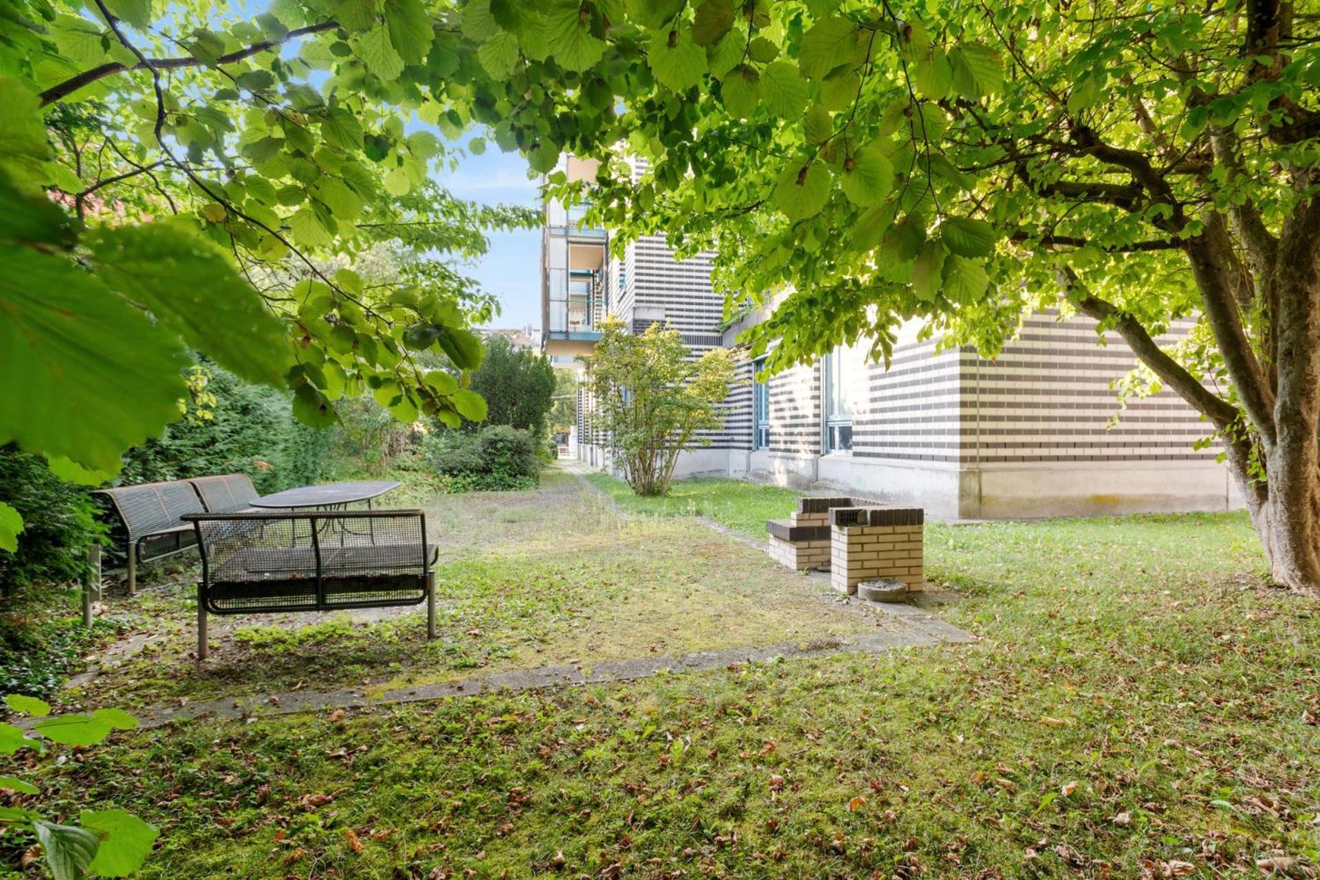 Spacious Central Apartments Hoting Zürih Dış mekan fotoğraf