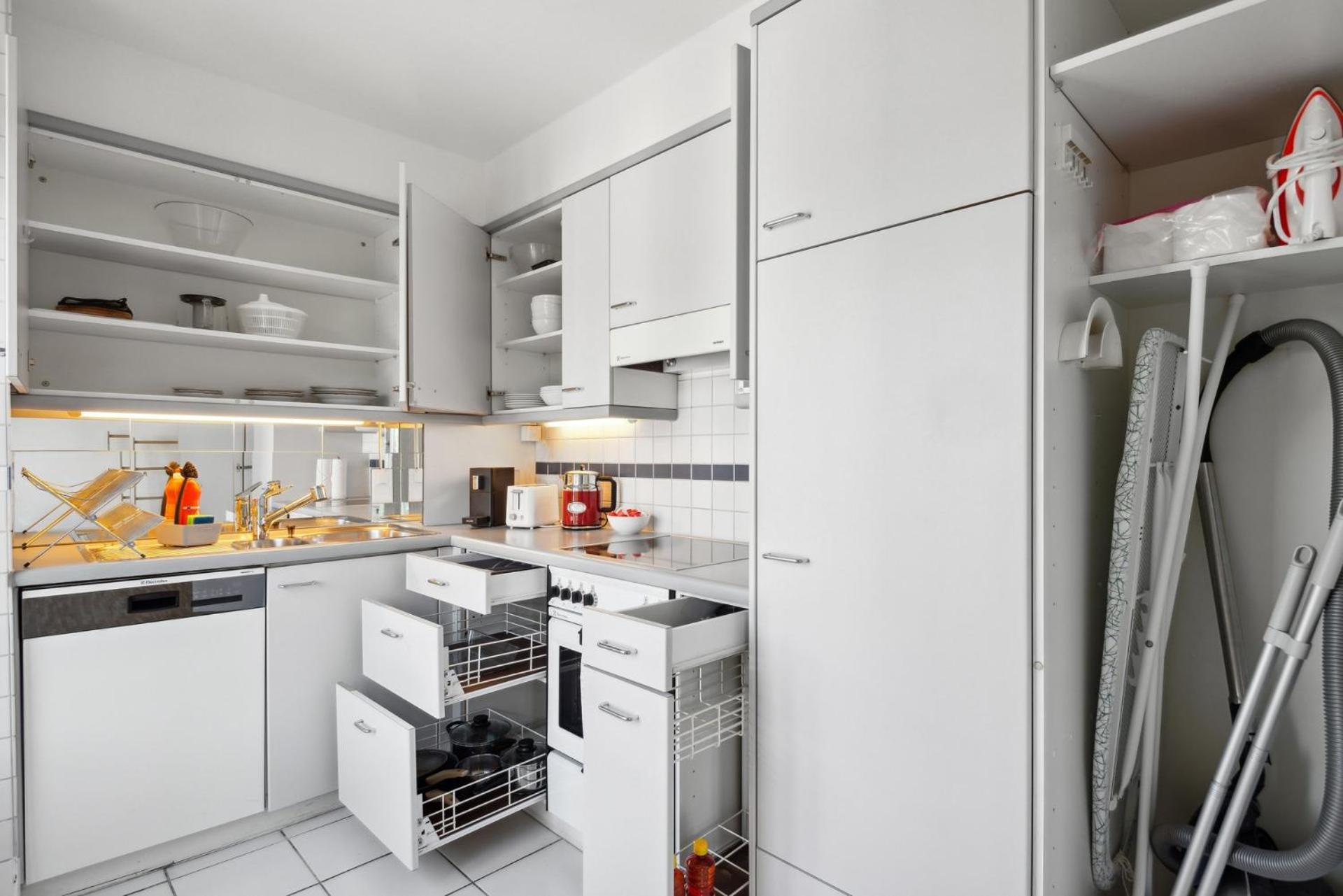 Spacious Central Apartments Hoting Zürih Dış mekan fotoğraf