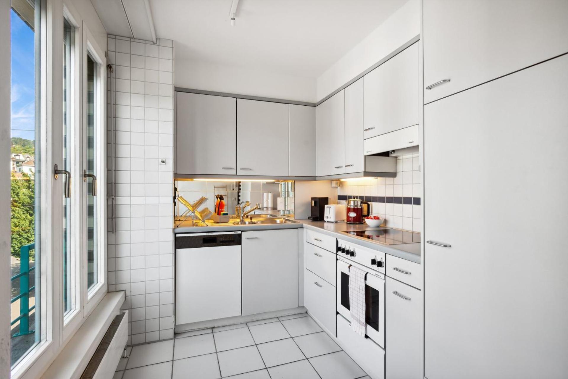 Spacious Central Apartments Hoting Zürih Dış mekan fotoğraf