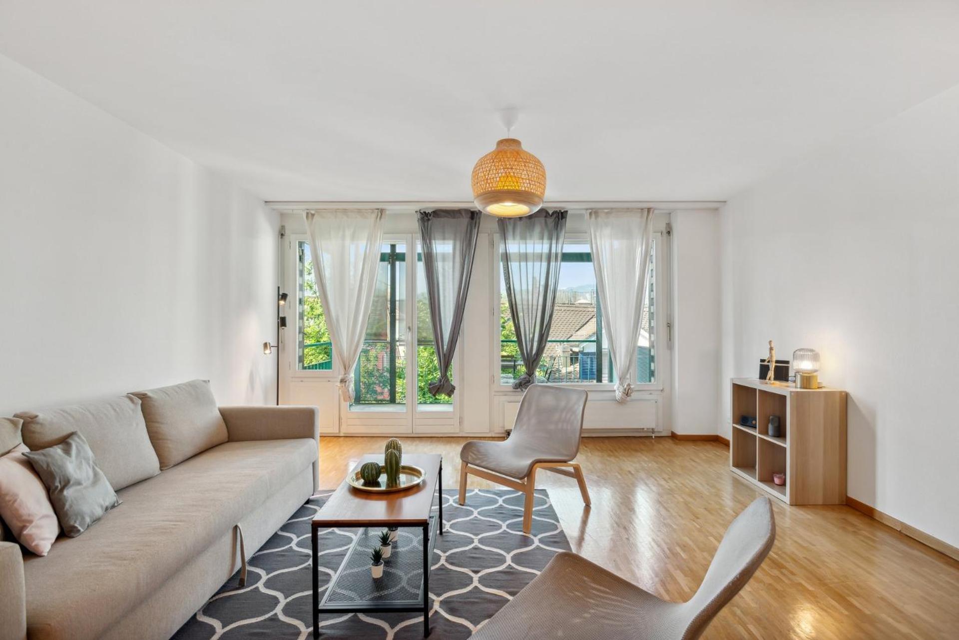 Spacious Central Apartments Hoting Zürih Dış mekan fotoğraf